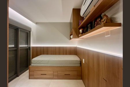 Apartamento à venda com 228m², 3 quartos e 2 vagas Apartamento à venda com 228m², 3 quartos e 2 vagasSuíte 1