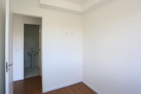 quarto 1 de apartamento para alugar com 2 quartos, 39m² em Parque Ipê, São Paulo