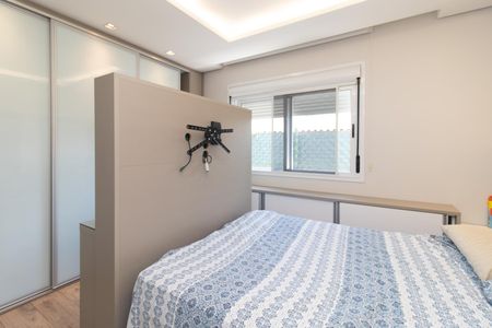 Quarto 1 de apartamento para alugar com 2 quartos, 68m² em Santo Antônio, Porto Alegre