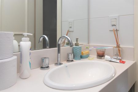 Apartamento à venda com 68m², 2 quartos e 1 vagaBanheiro do Quarto 2