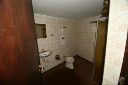 Casa à venda com 330m², 3 quartos e 4 vagasBanheiro 2