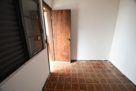 Casa à venda com 330m², 3 quartos e 4 vagasQuarto de Serviço