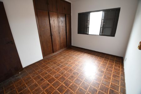 Casa à venda com 330m², 3 quartos e 4 vagasQuarto 2