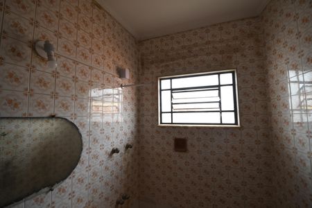 Casa à venda com 330m², 3 quartos e 4 vagasBanheiro