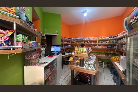 Apartamento para alugar com 67m², 2 quartos e 1 vaga Apartamento para alugar com 67m², 2 quartos e 1 vagaMini Mercado