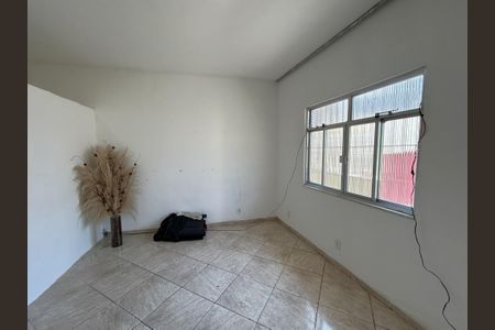 Sala de casa para alugar com 2 quartos, 60m² em Inhaúma, Rio de Janeiro