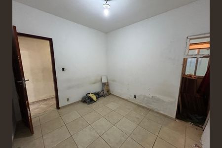 Quarto 1 de casa para alugar com 2 quartos, 60m² em Inhaúma, Rio de Janeiro