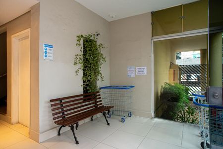 Apartamento para alugar com 39m², 1 quarto e sem vaga Apartamento para alugar com 39m², 1 quarto e sem vagaÁrea comum - Hall Social