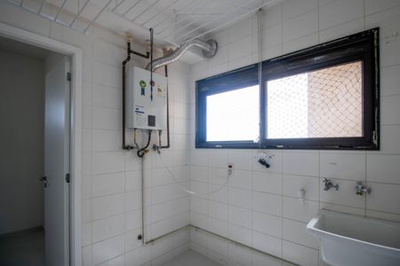 Apartamento para alugar com 192m², 5 quartos e 4 vagas Apartamento para alugar com 192m², 5 quartos e 4 vagasÁrea de Serviço