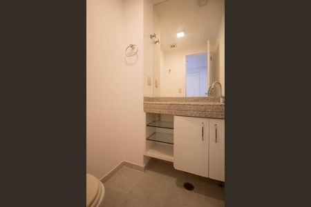 Apartamento para alugar com 192m², 5 quartos e 4 vagas Apartamento para alugar com 192m², 5 quartos e 4 vagasLavabo