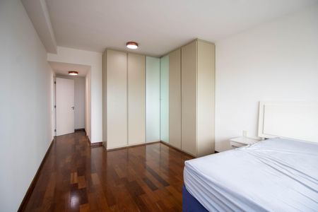 Apartamento para alugar com 192m², 5 quartos e 4 vagas Apartamento para alugar com 192m², 5 quartos e 4 vagasSuíte 3