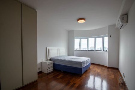 Apartamento para alugar com 192m², 5 quartos e 4 vagas Apartamento para alugar com 192m², 5 quartos e 4 vagasSuíte 3