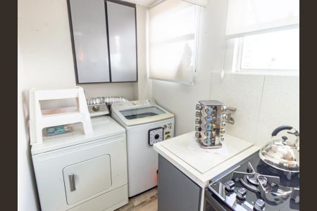 Apartamento à venda com 100m², 2 quartos e 1 vagaCozinha e Área de Serviço