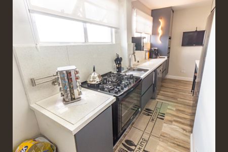 Apartamento à venda com 100m², 2 quartos e 1 vagaCozinha e Área de Serviço