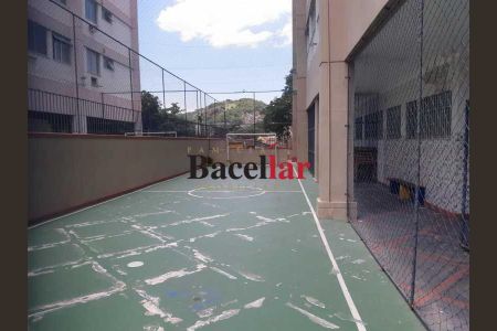 Apartamento à venda com 71m², 2 quartos e 1 vaga