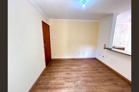 Sala de apartamento para alugar com 2 quartos, 55m² em Vila Nova Bonsucesso, Guarulhos