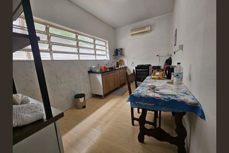 Casa para alugar com 236m², 5 quartos e 3 vagasCozinha
