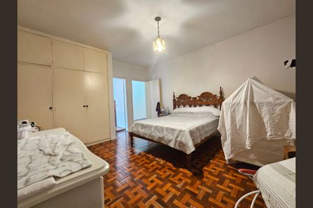 Casa para alugar com 236m², 5 quartos e 3 vagasSuite