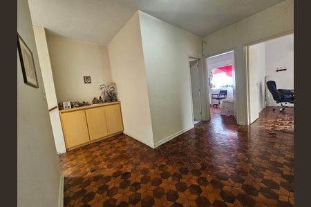 Casa para alugar com 236m², 5 quartos e 3 vagasCorredor