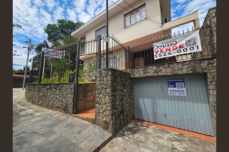 Casa para alugar com 236m², 5 quartos e 3 vagasPlaca