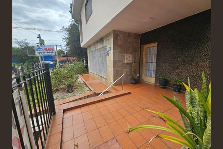 Casa para alugar com 236m², 5 quartos e 3 vagasQuintal