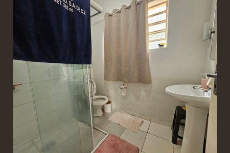 Casa para alugar com 236m², 5 quartos e 3 vagasBanheiro