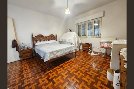 Casa para alugar com 236m², 5 quartos e 3 vagasSuite