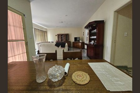 Sala de casa para alugar com 5 quartos, 236m² em Chácara Santo Antônio, São Paulo