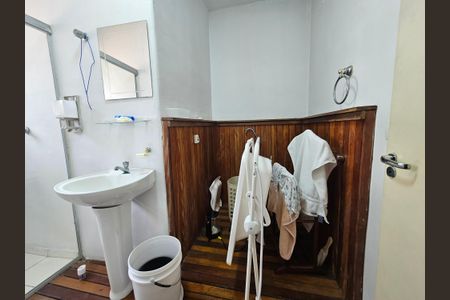 Casa para alugar com 236m², 5 quartos e 3 vagasBanheiro da Suíte