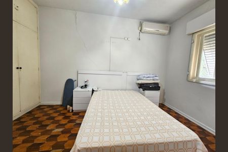 Casa para alugar com 236m², 5 quartos e 3 vagasQuarto