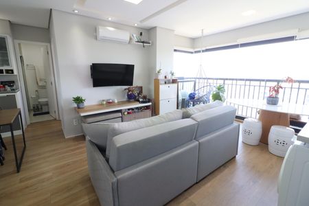 Sala de apartamento para alugar com 1 quarto, 41m² em Continental, Osasco
