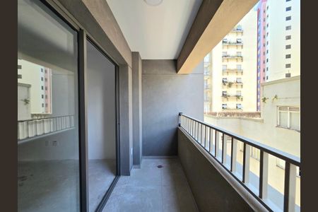 Varanda de kitnet/studio à venda com 1 quarto, 30m² em Vila Nova Conceição, São Paulo