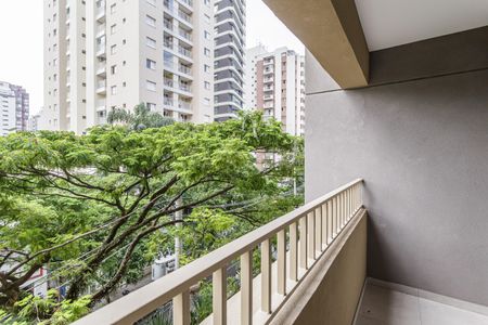 Varanda de kitnet/studio à venda com 1 quarto, 31m² em Vila Nova Conceição, São Paulo