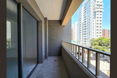 Varanda de kitnet/studio à venda com 1 quarto, 30m² em Vila Nova Conceição, São Paulo