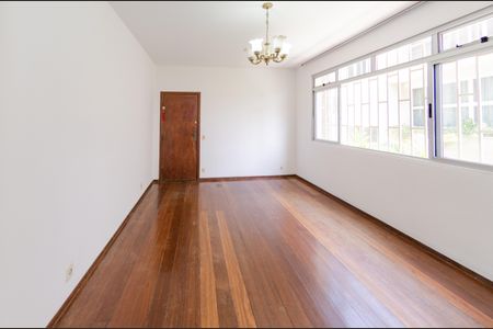 Sala de apartamento à venda com 3 quartos, 110m² em Santa Lúcia, Belo Horizonte