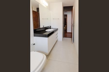 Apartamento à venda com 110m², 3 quartos e 1 vagaBanheiro social