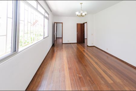 Apartamento à venda com 110m², 3 quartos e 1 vaga Apartamento à venda com 110m², 3 quartos e 1 vagaSala
