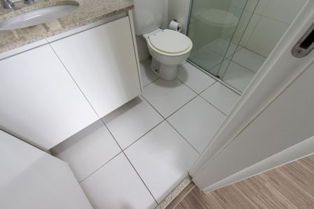 Apartamento à venda com 60m², 2 quartos e 1 vaga Apartamento à venda com 60m², 2 quartos e 1 vagaQuarto 1 - Banheiro da Suite