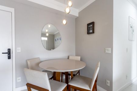 Apartamento à venda com 60m², 2 quartos e 1 vaga Apartamento à venda com 60m², 2 quartos e 1 vagaSala