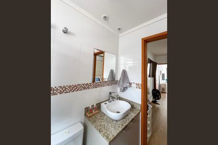 Casa à venda com 215m², 3 quartos e 4 vagasBanheiro da Suíte 1