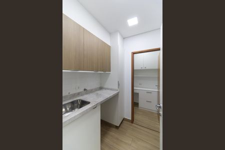 Casa à venda com 215m², 3 quartos e 4 vagas Casa à venda com 215m², 3 quartos e 4 vagasLavanderia