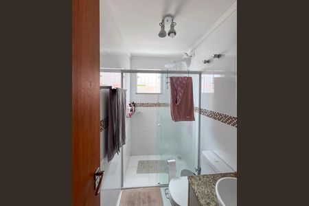 Casa à venda com 215m², 3 quartos e 4 vagasBanheiro da Suíte 1