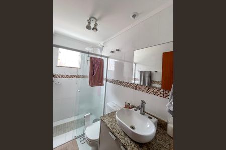 Casa à venda com 215m², 3 quartos e 4 vagasBanheiro da Suíte 1