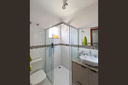 Casa à venda com 215m², 3 quartos e 4 vagasBanheiro da Suíte 2