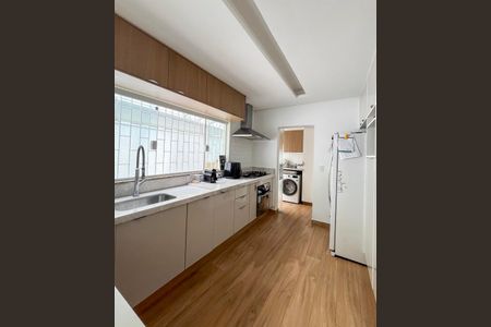 Casa à venda com 215m², 3 quartos e 4 vagasCozinha