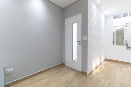 Casa à venda com 215m², 3 quartos e 4 vagas Casa à venda com 215m², 3 quartos e 4 vagasEntrada