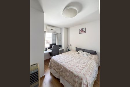 Casa à venda com 215m², 3 quartos e 4 vagasSuite 3