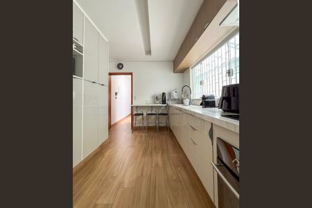 Casa à venda com 215m², 3 quartos e 4 vagasCozinha