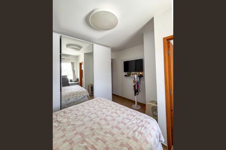 Casa à venda com 215m², 3 quartos e 4 vagasSuite 3