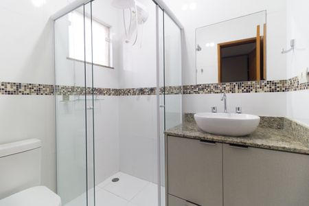 Casa à venda com 215m², 3 quartos e 4 vagas Casa à venda com 215m², 3 quartos e 4 vagasBanheiro da Suíte 3